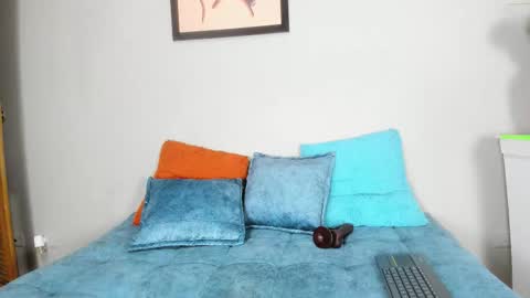 Bella  online show from November 1, 12:04 pm