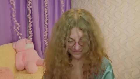 Bella online show from February 21, 3:48 pm