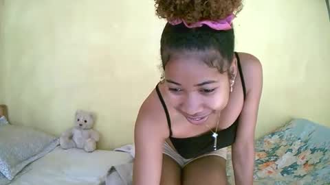 bellaena online show from October 14, 4:48 am