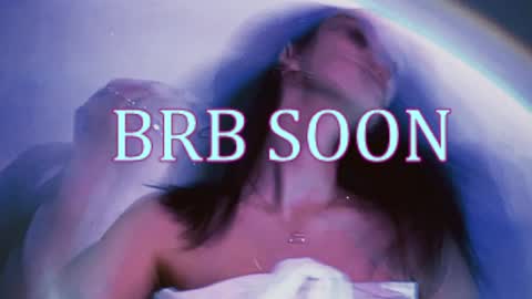 bellaparker_ online show from April 29, 9:14 am