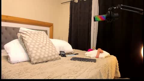 Bellaaa online show from July 25, 2:20 am