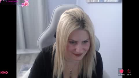 Snapshot of bellastar84 chatting on October 1, 12:59 pm Starr40 online show from October 1, 12:59 pm