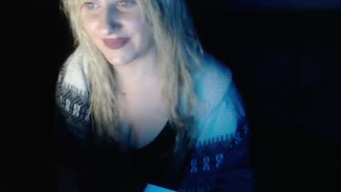 Snapshot of bellastar84 chatting on February 7, 11:34 am Starr40 online show from February 7, 11:34 am