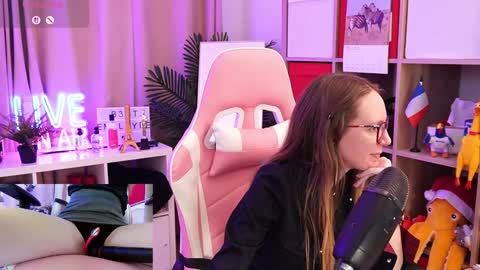 Alice online show from March 5, 7:39 am