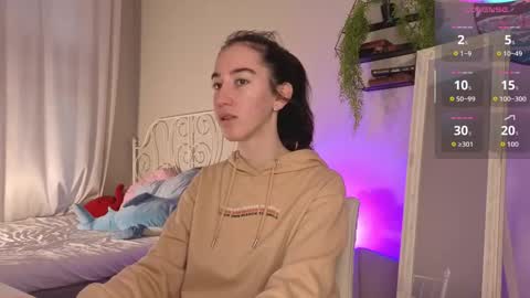 Bella online show from September 22, 3:38 pm