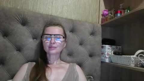 Amelia online show from December 5, 8:50 pm