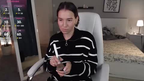 Bella online show from October 21, 1:22 am