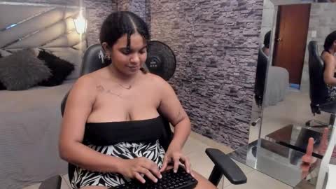 Belly online show from October 22, 7:04 pm