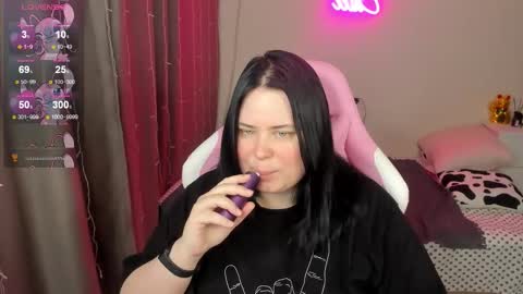 LinaBoo online show from March 23, 6:18 am