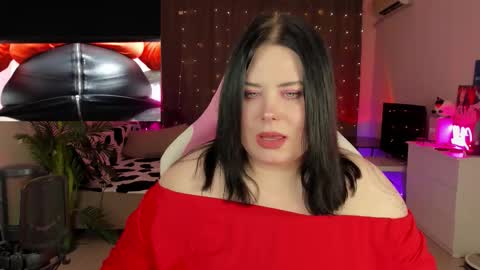 LinaBoo online show from October 8, 6:25 pm