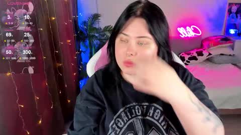 LinaBoo online show from November 11, 3:14 pm