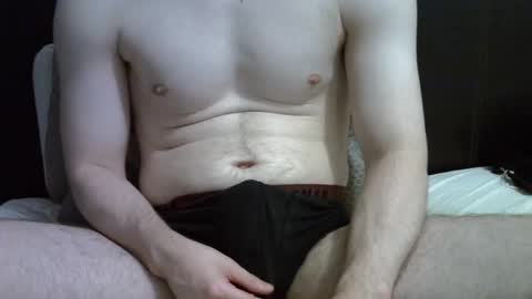 Snapshot of ben948900 chatting on October 26, 2:29 pm ben948900 online show from October 26, 2:29 pm