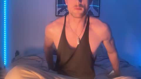 bendoverxo online show from February 12, 7:01 am