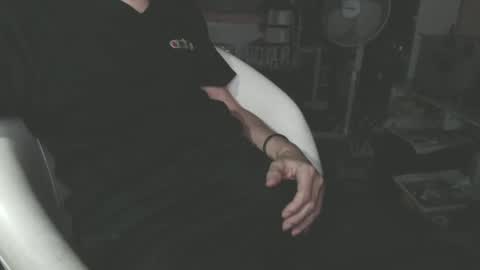 benijamin online show from December 2, 11:35 pm