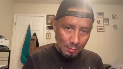 benmoncada630 online show from March 2, 1:21 am