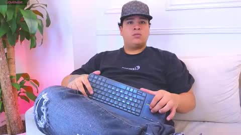 bennett_alejoo online show from February 12, 7:17 pm