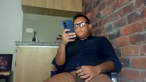 Snapshot of benny_94_project1000 chatting on September 23, 6:47 pm Benn  online show from September 23, 6:47 pm