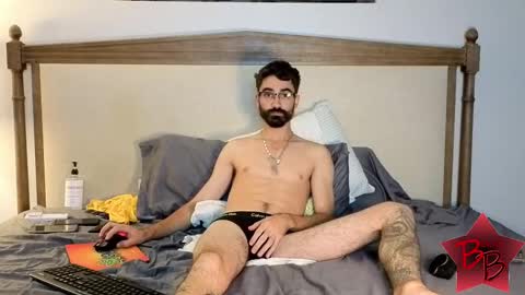 benny_boy95 online show from September 15, 1:51 am