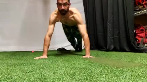 benny_boy95 online show from October 6, 2:35 pm