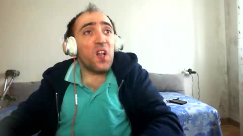 bentish online show from April 11, 7:24 am