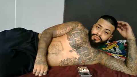 bentleyy1017 online show from June 10, 8:51 pm