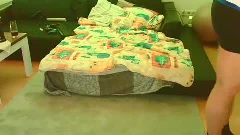 Benutzmich0800 online show from December 24, 8:38 pm