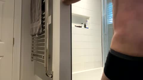 Snapshot of benz10001 chatting on September 14, 1:01 pm benz10001 online show from September 14, 1:01 pm