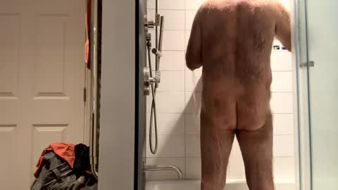 Snapshot of benz10001 chatting on September 10, 11:33 am benz10001 online show from September 10, 11:33 am