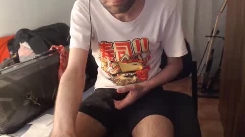 berceuse111 online show from April 10, 10:53 am