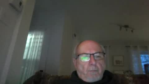 Snapshot of bernard1102 chatting on March 11, 10:51 am bernard1102 online show from March 11, 10:51 am