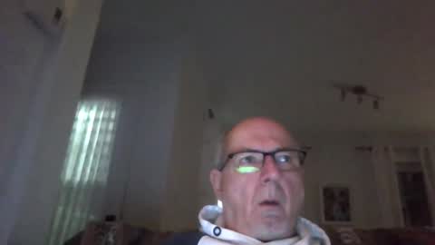 Snapshot of bernard1102 chatting on January 14, 10:59 am bernard1102 online show from January 14, 10:59 am