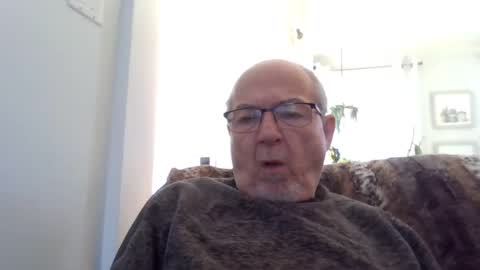 Snapshot of bernard1102 chatting on January 25, 3:20 pm bernard1102 online show from January 25, 3:20 pm