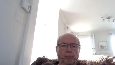 Snapshot of bernard1102 chatting on February 7, 4:14 pm bernard1102 online show from February 7, 4:14 pm