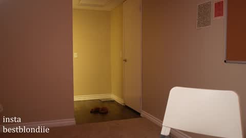 Chloe Next stream on Friday online show from December 14, 11:34 pm