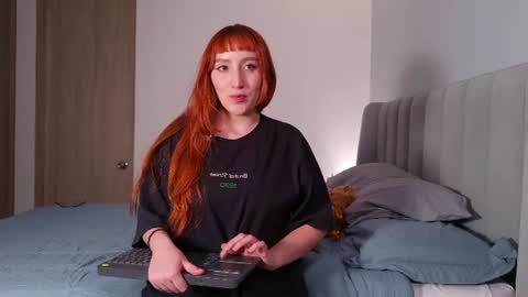 Elizabeth   online show from July 22, 11:51 pm