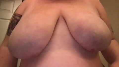 bethw3348 online show from June 14, 1:38 am