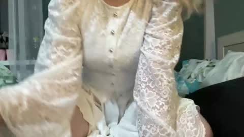 Bette online show from March 17, 8:36 pm