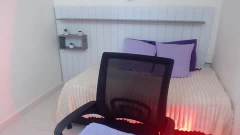 betty_boob_ online show from June 9, 9:47 pm