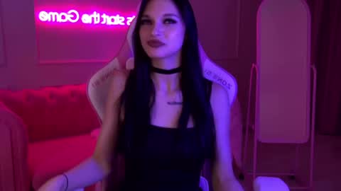 Snapshot of beverlyyork chatting on February 20, 1:51 pm Beverly online show from February 20, 1:51 pm