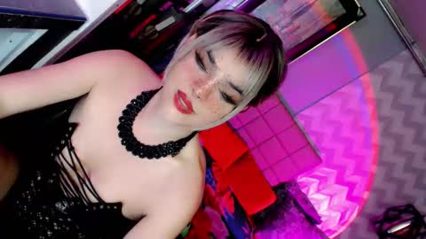 MISTRESS DOMME online show from April 25, 1:41 pm