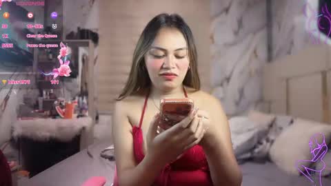 MAXINE online show from March 18, 5:19 pm