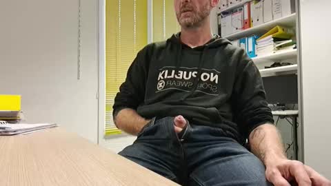 My name is David and if you like public exhibitions you wont be disappointed with me LoL - My favorite vibes is 44  online show from November 12, 3:58 pm