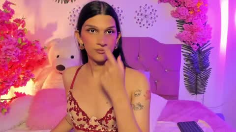 bianca_baldwin01 online show from May 8, 12:05 am