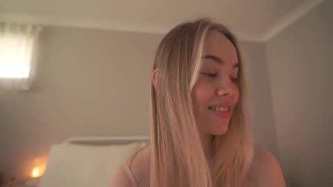 Snapshot of bibi_it_is chatting on October 5, 1:47 am Bibi online show from October 5, 1:47 am