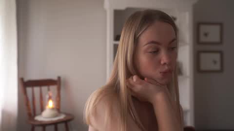 Snapshot of bibi_it_is chatting on February 27, 2:14 am Bibi online show from February 27, 2:14 am