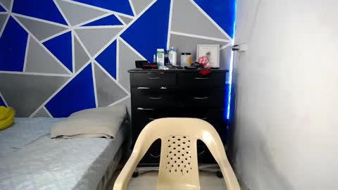 big_black11 online show from March 9, 4:11 pm