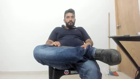 Tommy online show from November 17, 8:44 pm