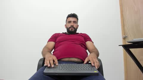 Tommy online show from November 3, 2:23 am