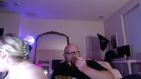 BigBear4Cuddles online show from March 22, 1:42 am