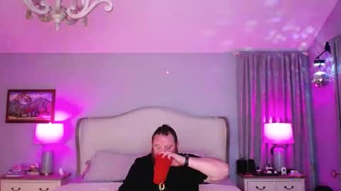 Snapshot of bigboi1o11 chatting on September 11, 7:20 am Bigboi1o11 online show from September 11, 7:20 am